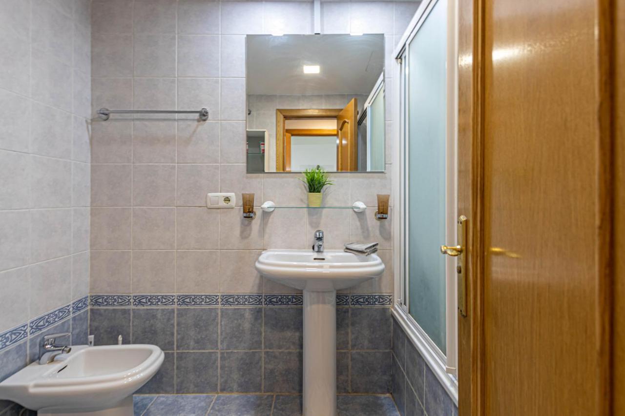 797 Holiday Rentals- Duplex Para 7 En La Carihuela A 1 Min De La Playa Torremolinos Ngoại thất bức ảnh