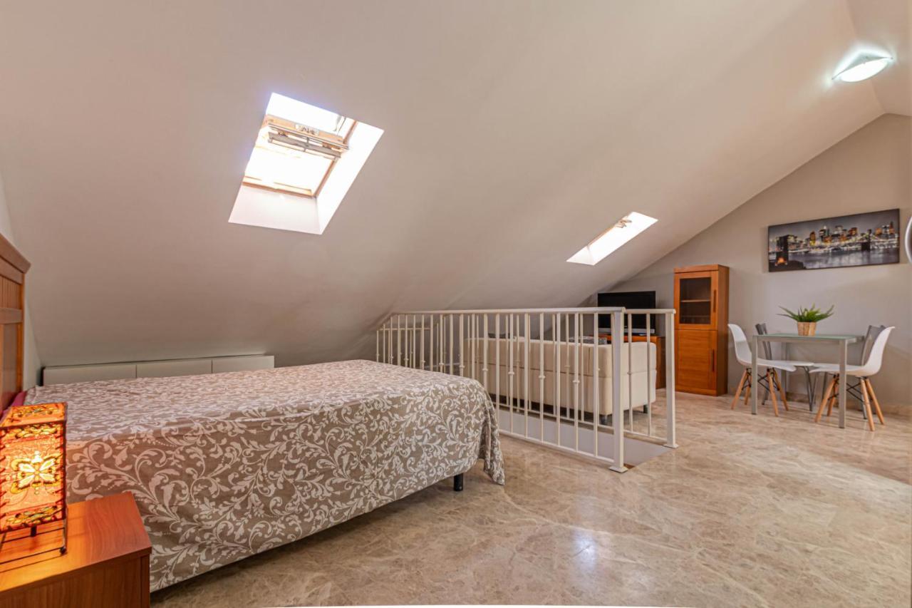 797 Holiday Rentals- Duplex Para 7 En La Carihuela A 1 Min De La Playa Torremolinos Ngoại thất bức ảnh