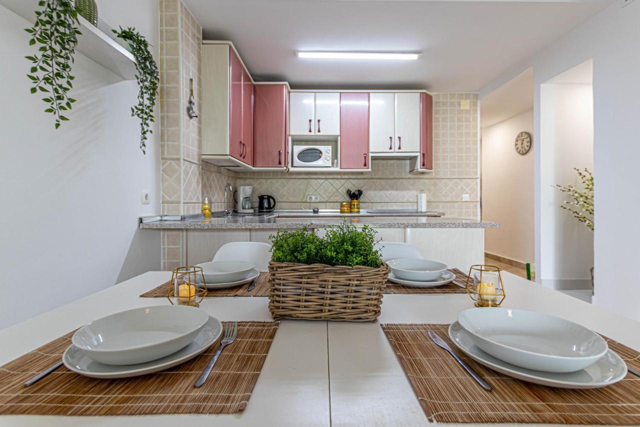 797 Holiday Rentals- Duplex Para 7 En La Carihuela A 1 Min De La Playa Torremolinos Ngoại thất bức ảnh